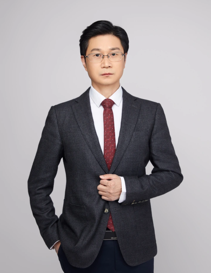 李敬泽近照